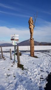 Skulpturen am Wegesrand UteStraub